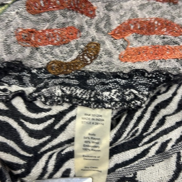 Soft Surroundings Jacket Cardigan Size L/XL Embroidered Open Front Animal Leaf - Picture 11 of 16